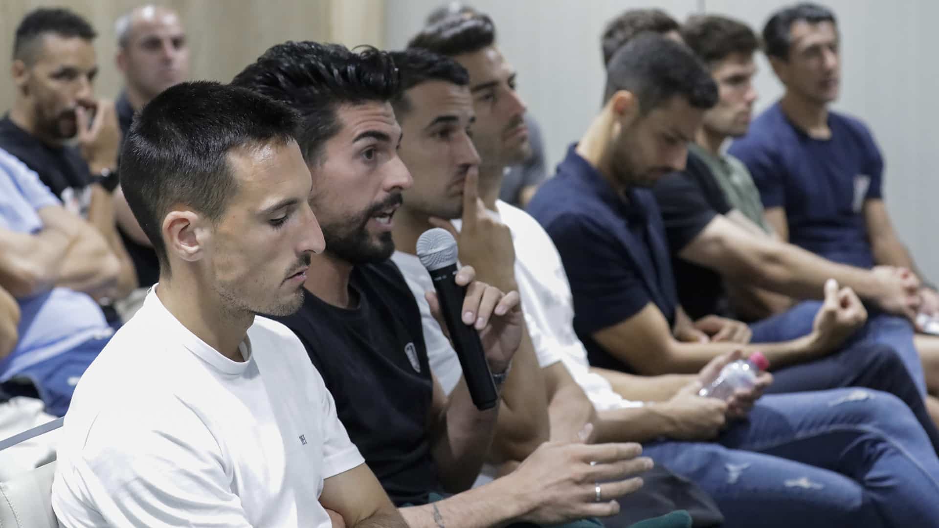 Reunión futbolistas Primera RFEF